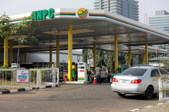 NNPCL Reduces Petrol Price To N1,130 In Lagos And N1,165 In Abuja