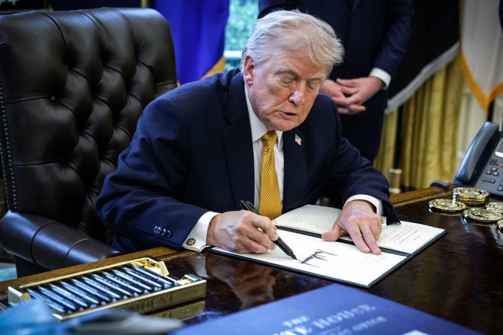 Donald Trump Signature to Appear on U.S. Dollar Bills in Historic First