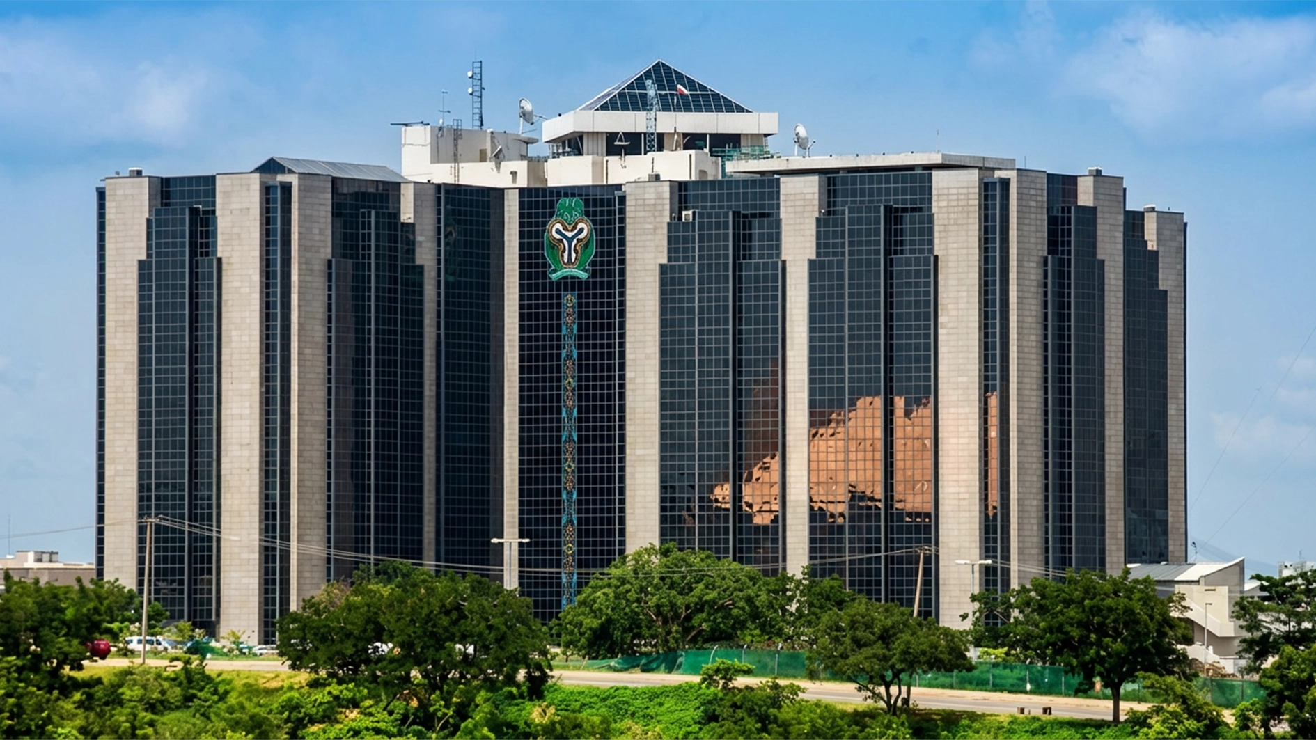 Nigerian Banks Cut Savings Rates After CBN Policy Shift